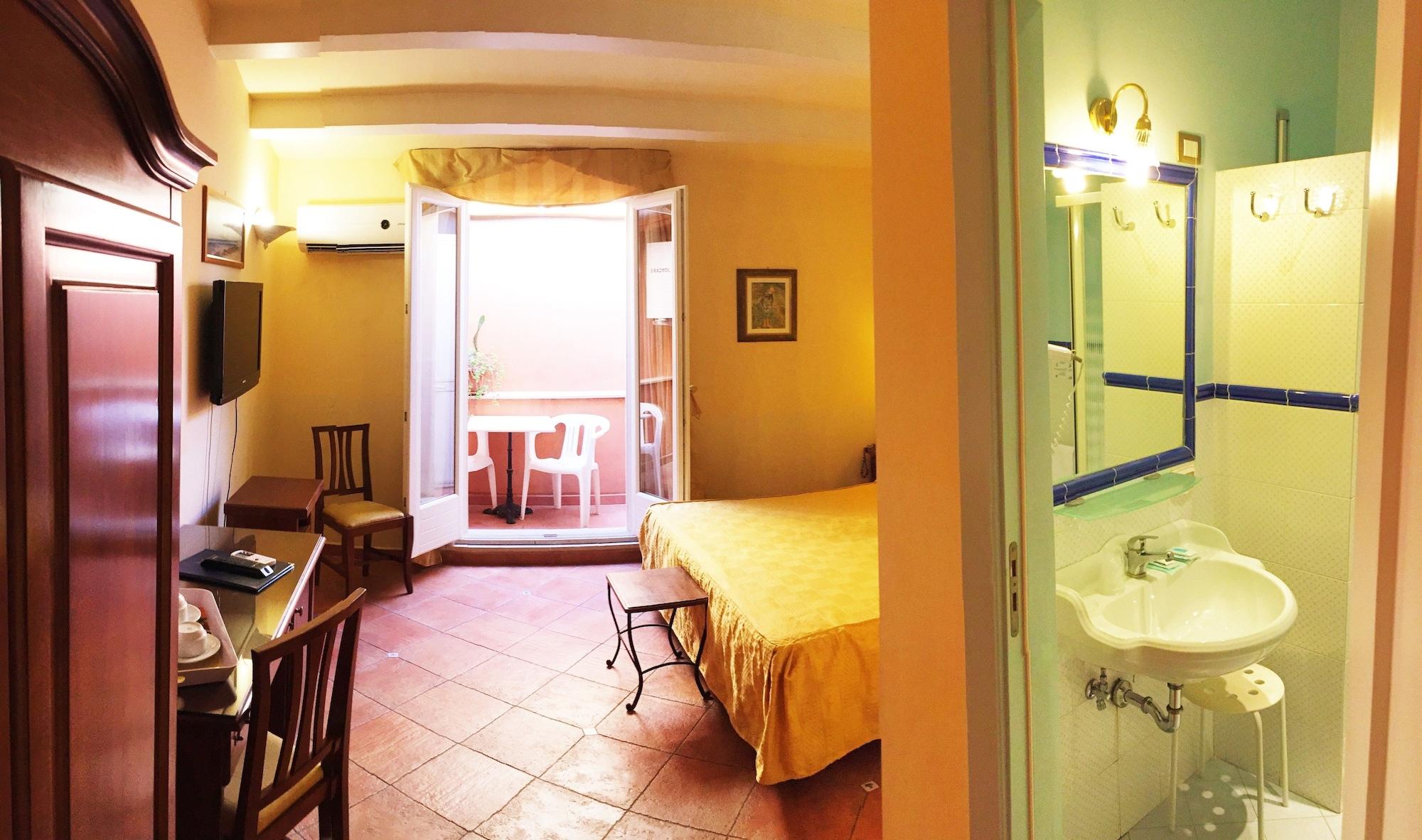 Hotel Mediterraneo Syracuse Extérieur photo