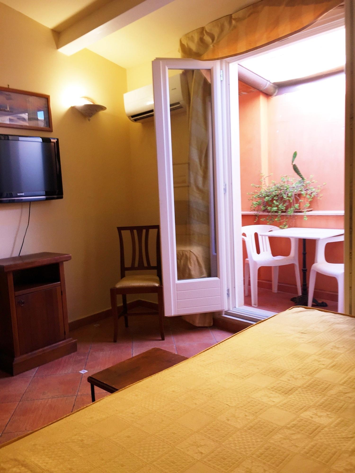 Hotel Mediterraneo Syracuse Extérieur photo