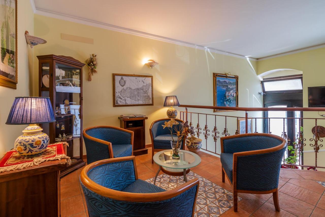 Hotel Mediterraneo Syracuse Extérieur photo