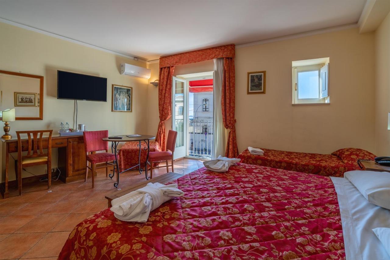 Hotel Mediterraneo Syracuse Extérieur photo