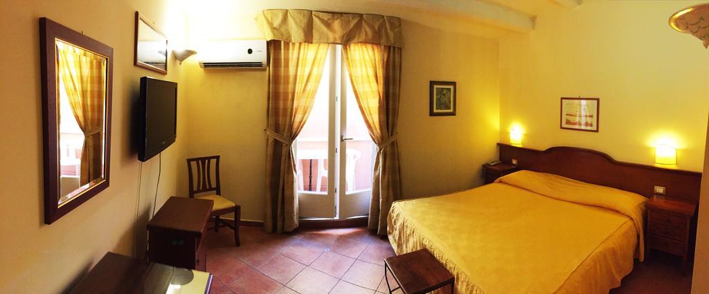Hotel Mediterraneo Syracuse Extérieur photo