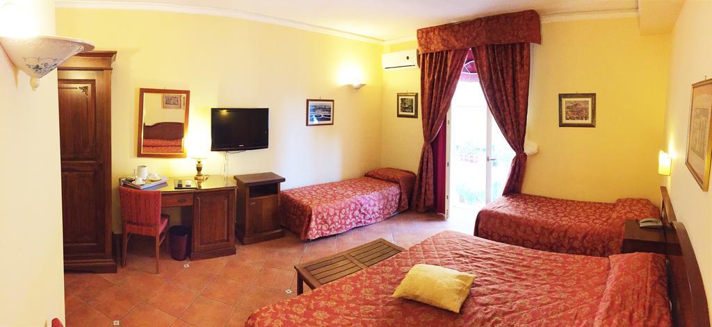 Hotel Mediterraneo Syracuse Extérieur photo