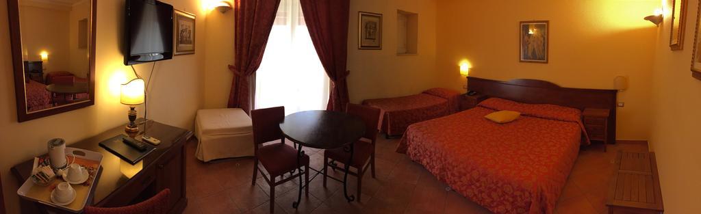 Hotel Mediterraneo Syracuse Extérieur photo